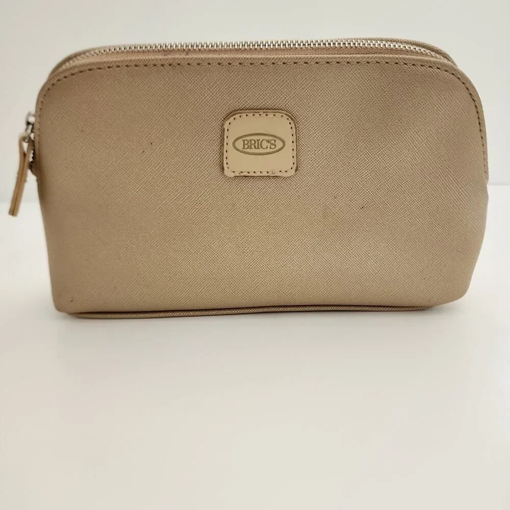 Bric's for‎ Qatar light pink small makeup travel bag